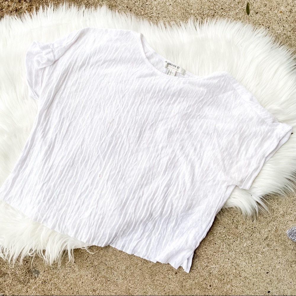 Forever 21 White Crepey Cropped Tee